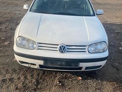 Weiß Gebraucht 2002 VW Golf IV Kombi | 300 € (Superpreis)