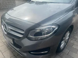 Grau Gebraucht 2015 Mercedes B220 Van / Kleinbus | 12.800 € (Guter Preis)