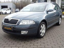 Grau Gebraucht 2005 Skoda Octavia Elegance Kombi | 1.999 € (Guter Preis)