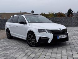 Weiß Gebraucht 2020 Skoda Octavia RS Kombi | 17.700 € (Fairer Preis)
