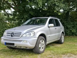 Silber Gebraucht 2003 Mercedes ML270 SUV | 5.200 €