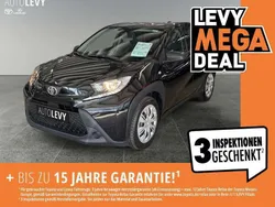 Schwarz Gebraucht 2023 Toyota Aygo Kleinwagen | 14.270 € (Guter Preis)