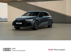 Grau Neu 2025 Audi RS3 Sportback Sport Kleinwagen | 76.480 €