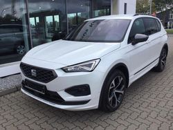 Orix weiß (metallic) Gebraucht 2024 Seat Tarraco FR SUV | 33.990 € (Guter Preis)