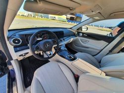 Blau Gebraucht 2017 Mercedes E300 Limousine | 29.155 € (Guter Preis)