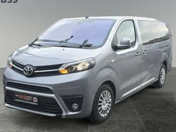 Silber Gebraucht 2024 Toyota Proace Verso Kombi | 34.980 € (Guter Preis)