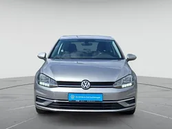 Tunsgten silver metallic Gebraucht 2018 VW Golf VII Comfortline Limousine | 14.880 € (Fairer Preis)