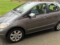 Grau Gebraucht 2010 Mercedes A180 Van / Kleinbus | 4.999 € (Guter Preis)