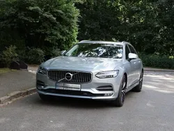 Silber Gebraucht 2018 Volvo V90 Inscription Kombi | 36.000 €