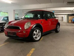 Rot Gebraucht 2004 Mini Cooper Kleinwagen | 1.650 € (Fairer Preis)