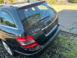 Schwarz Gebraucht 2010 Mercedes C200 Kombi | 2.600 €