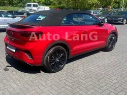 Rot Gebraucht 2023 VW T-Roc Cabriolet R-line Cabrio | 30.950 € (Guter Preis)
