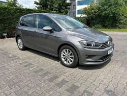 Grau Gebraucht 2016 VW Golf Sportsvan LOUNGE Van / Kleinbus | 12.200 € (Guter Preis)