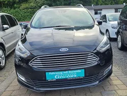 Iridiumschwarz metallic Gebraucht 2016 Ford Grand C-Max Titanium Van / Kleinbus | 14.300 € (Teuer)