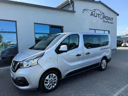 Grau Gebraucht 2019 Nissan NV300 Van | 27.990 €