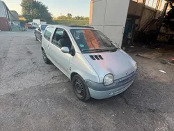 Beige Gebraucht 2002 Renault Twingo Kleinwagen | 750 € (Fairer Preis)