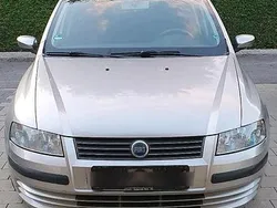 Silber Gebraucht 2002 Fiat Stilo Kleinwagen | 2.000 € (Etwas zu teuer)