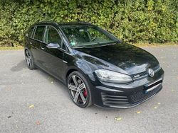 Schwarz Gebraucht 2015 VW Golf VII GTD Kombi | 10.990 € (Superpreis)