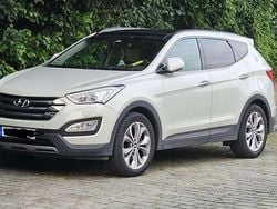 Gebraucht 2016 Hyundai Santa Fe Premium SUV | 20.900 € (Etwas zu teuer)
