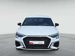 Gletscherweiß metallic Gebraucht 2022 Audi A3 Sportback e-tron Ambiente Limousine | 23.490 € (Fairer Preis)