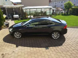 Schwarz Gebraucht 2012 Volvo S60 Momentum Limousine | 9.600 € (Etwas zu teuer)