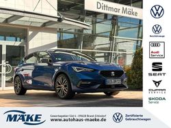 Saphirblau (metallic) Gebraucht 2024 Seat Leon Beats Limousine | 29.350 € (Fairer Preis)