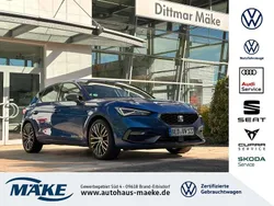 Saphirblau (metallic) Gebraucht 2024 Seat Leon Beats Limousine | 29.350 € (Fairer Preis)