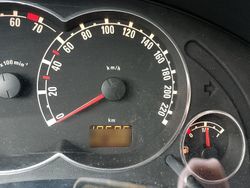 Grau Gebraucht 2008 Opel Meriva Van / Kleinbus | 1.800 € (Fairer Preis)