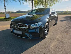 Schwarz Gebraucht 2020 Mercedes E300 AMG Kombi | 24.900 € (Fairer Preis)