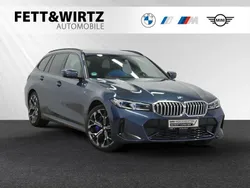 Arctic race blue metallic Gebraucht 2024 BMW 330e M Sport Kombi | 51.799 € (Teuer)