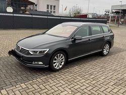 Grau Gebraucht 2017 VW Passat Highline Kombi | 15.300 € (Etwas zu teuer)