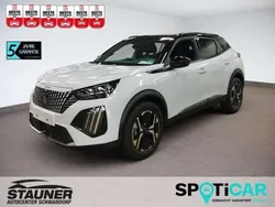 Okenit weiß (metallic) Gebraucht 2024 Peugeot 2008 GT SUV | 21.280 € (Guter Preis)