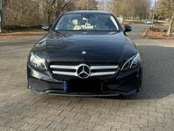 Schwarz Gebraucht 2016 Mercedes E350 Limousine | 21.699 €