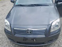 Grau Gebraucht 2005 Toyota Avensis T2 Kombi | 1.100 € (Guter Preis)