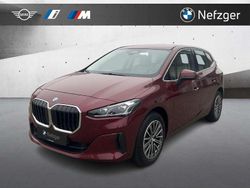 Piemont rot metallic Gebraucht 2023 BMW 218 Active Tourer Sport Line Van / Kleinbus | 25.400 € (Superpreis)