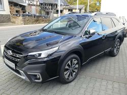 Crystal black silica Neu 2025 Subaru Outback Platinum SUV | 47.650 € (Fairer Preis)