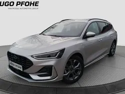 Silber Gebraucht 2023 Ford Focus ST-Line Kombi | 24.650 € (Guter Preis)