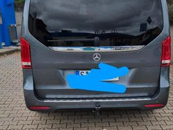 Grau Gebraucht 2018 Mercedes V250 Van / Kleinbus | 50.800 € (Teuer)