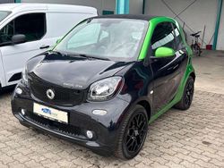 Grün Gebraucht 2017 Smart ForTwo Coupé Coupé | 5.980 € (Guter Preis)