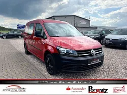 Rot Gebraucht 2017 VW Caddy Maxi Van / Kleinbus | 10.500 € (Fairer Preis)