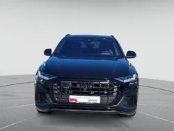 Mythosschwarz metallic Gebraucht 2022 Audi Q8 Ambiente SUV | 69.880 € (Etwas zu teuer)