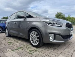 Silber Gebraucht 2015 Kia Carens FIFA World Cup Edition Van / Kleinbus | 9.799 € (Fairer Preis)