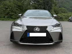 Silber Gebraucht 2017 Lexus IS200t Sport Line Limousine | 27.999 €