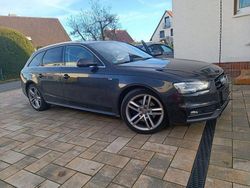 Grau Gebraucht 2014 Audi A4 Ambiente Kombi | 8.750 € (Superpreis)