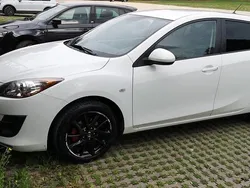 Weiß Gebraucht 2011 Mazda 3 Limousine | 6.500 € (Fairer Preis)