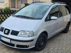 Grau Gebraucht 2009 Seat Alhambra Sport Van / Kleinbus | 6.500 € (Teuer)