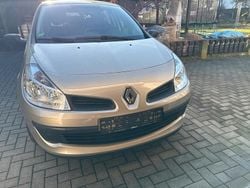 Beige Gebraucht 2006 Renault Clio II Exception Kleinwagen | 4.800 € (Teuer)