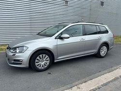 Grau Gebraucht 2014 VW Golf VII Comfortline Kombi | 8.000 € (Fairer Preis)