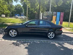 Schwarz Gebraucht 2004 Mercedes C220 Avantgarde Limousine | 4.900 € (Teuer)