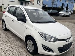 Weiß Gebraucht 2014 Hyundai i20 Edition Kleinwagen | 4.800 € (Guter Preis)
